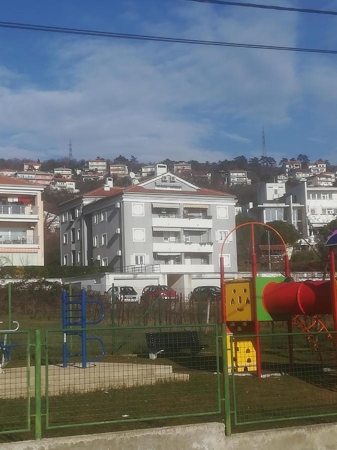 Sea View Later Apartment Рийека Екстериор снимка