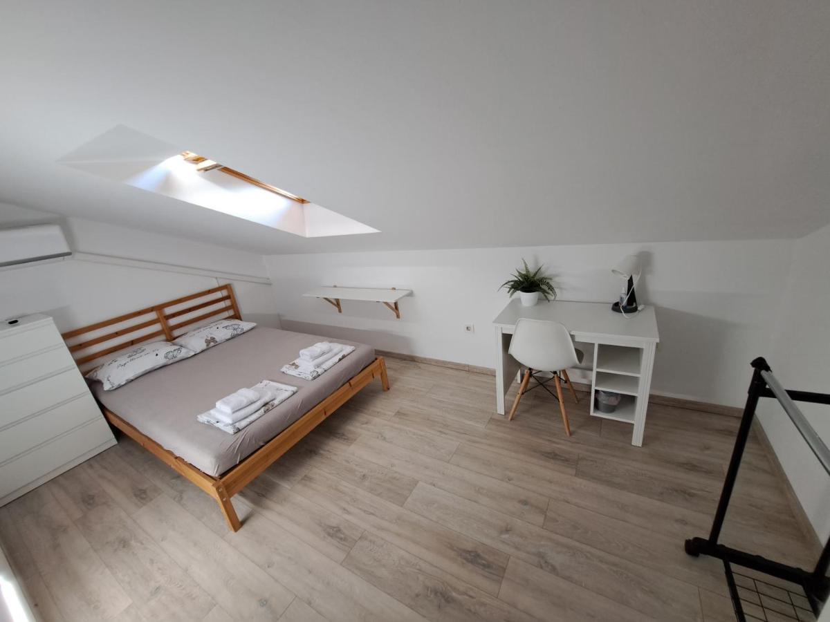 Sea View Later Apartment Рийека Екстериор снимка