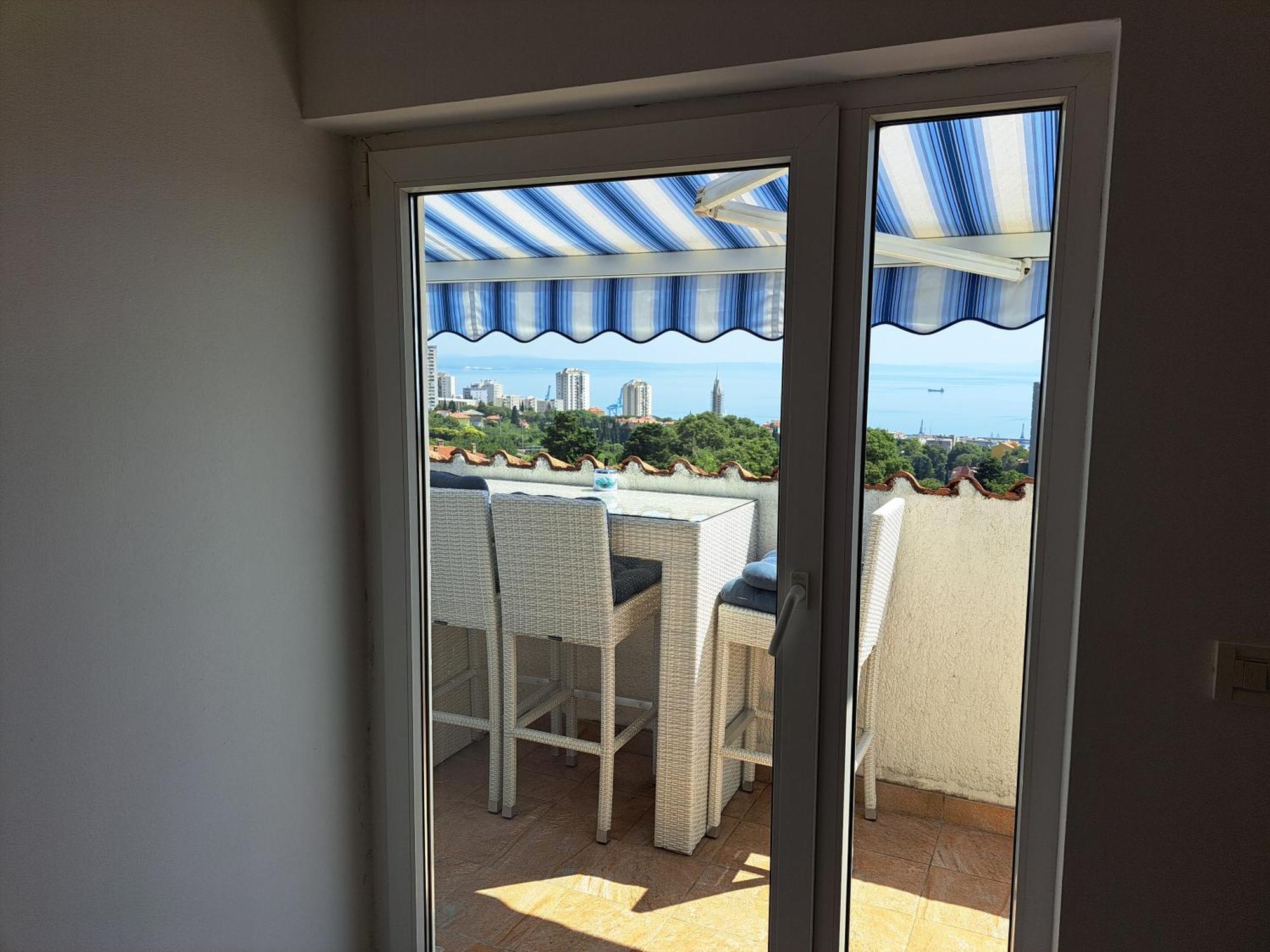 Sea View Later Apartment Рийека Екстериор снимка